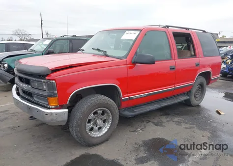 1999 Chevrolet Tahoe Ls из США, поврежденный, VIN 1GNEK13R4XJ556548